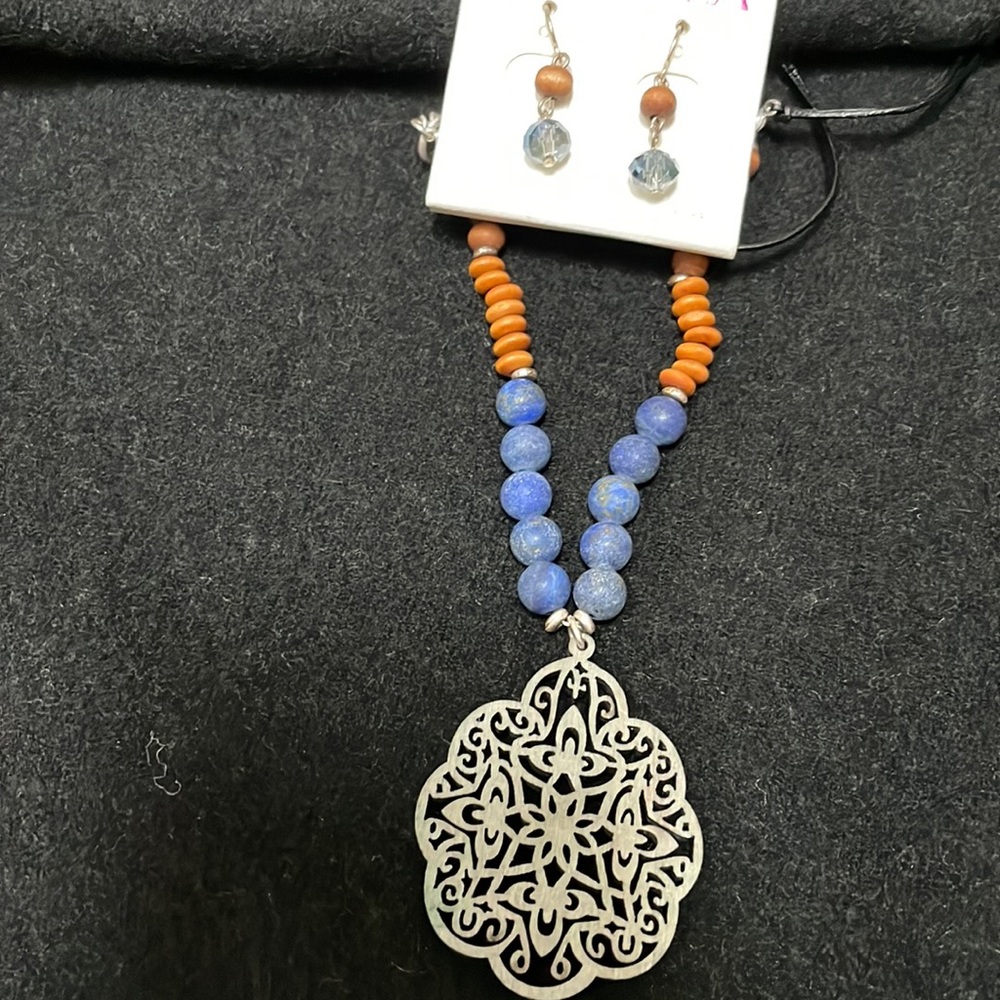 Viola boho chic wood and string earring and necklace set